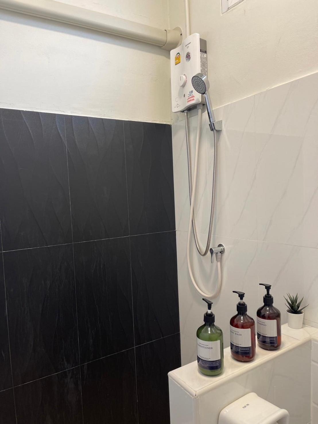 Self Check-In Apartment By Baiput Hometel Phra Nakhon Si Ayutthaya Buitenkant foto